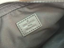 Picture of Louis Vuitton Mens Bags _SKUfw157776095fw